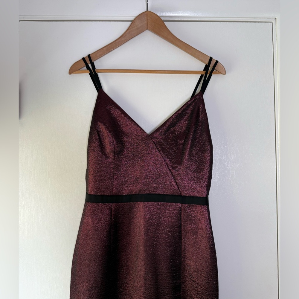 New! CINQ à SEPT 5 à 7 Soleil Metallic Dress in Cherry Spaghetti Straps Size 4 - Picture 4 of 14
